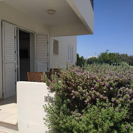 Cosy Apartment In A Luxury Resort Paralimni Exterior photo