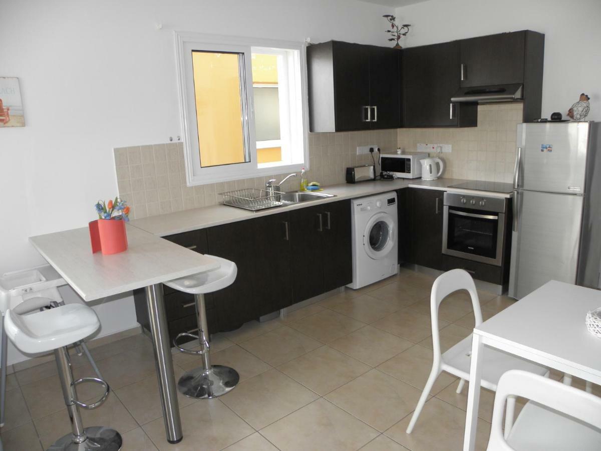 Cosy Apartment In A Luxury Resort Paralimni Exterior photo
